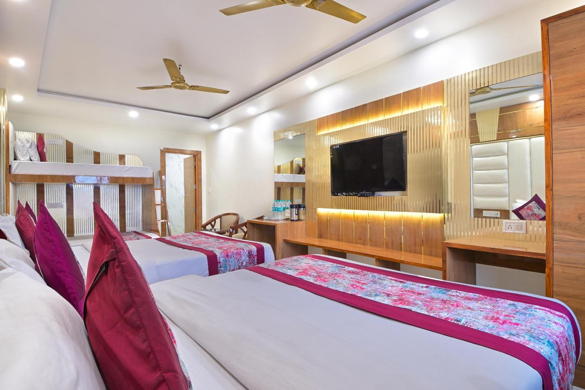 Hotel Glow Inn Paharganj-3 Mins Walk From New Delhi Railway Station Extérieur photo