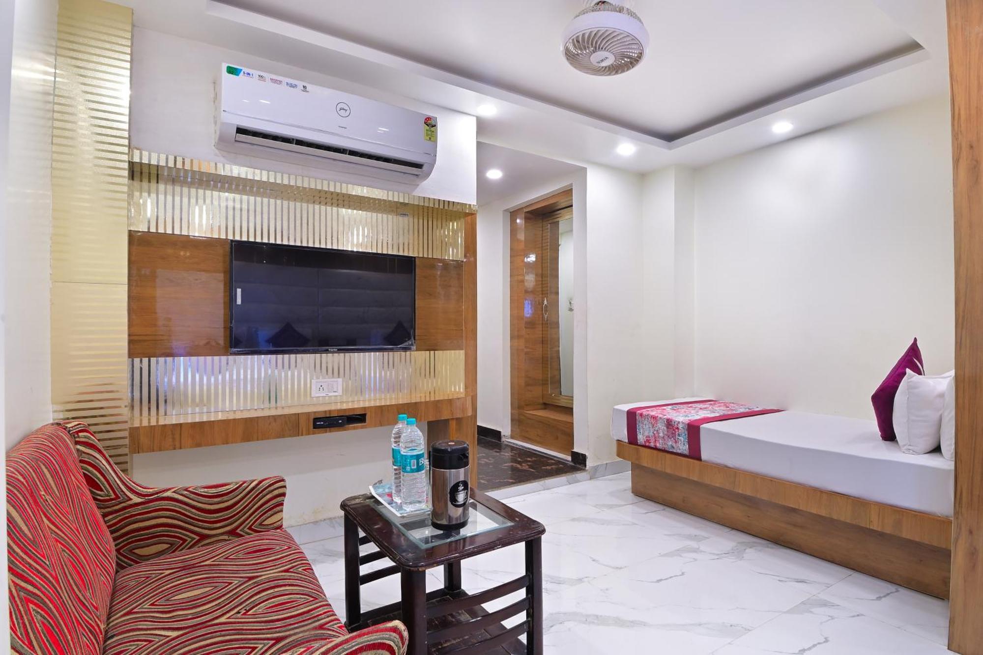 Hotel Glow Inn Paharganj-3 Mins Walk From New Delhi Railway Station Extérieur photo