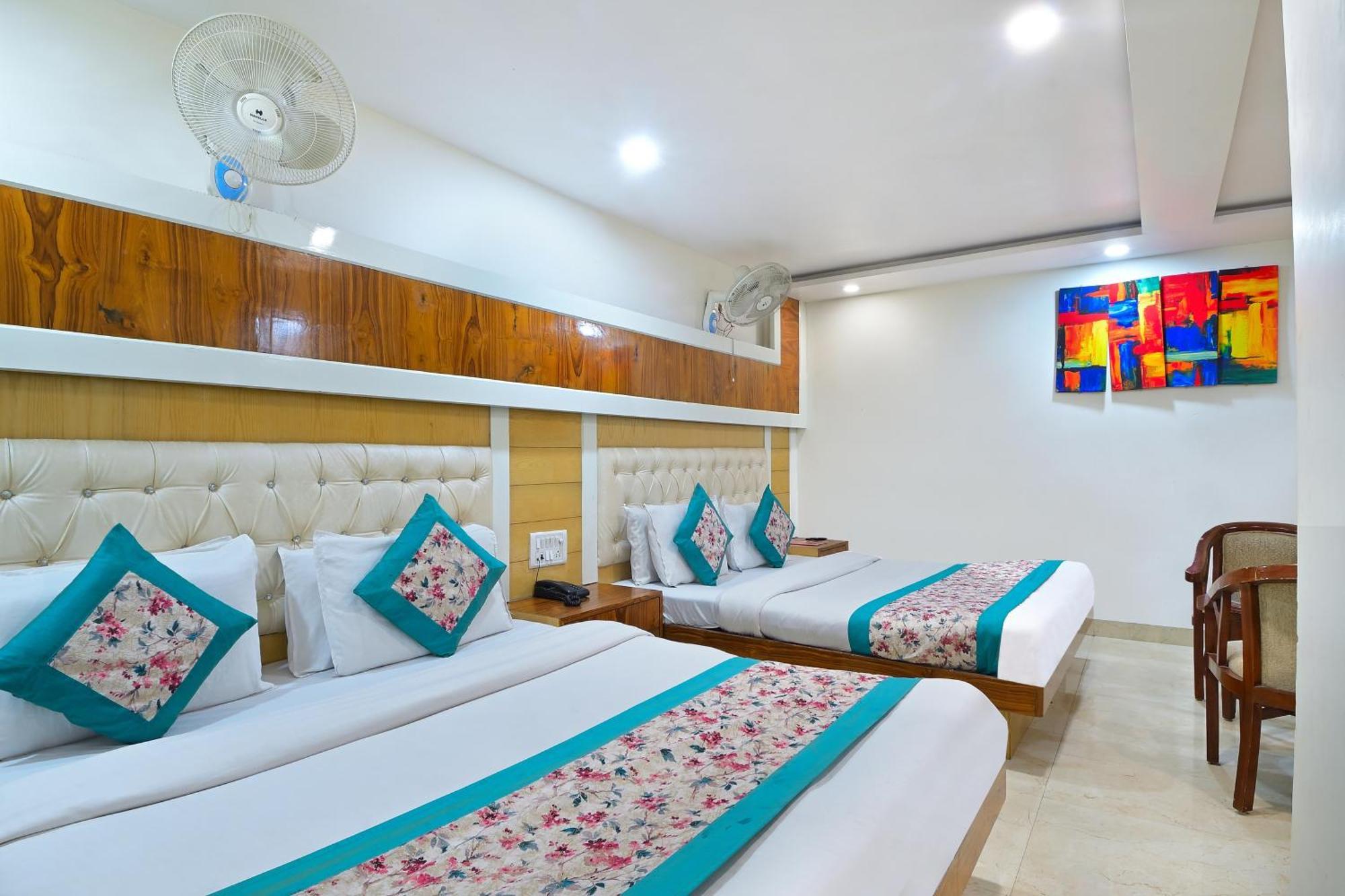 Hotel Glow Inn Paharganj-3 Mins Walk From New Delhi Railway Station Extérieur photo